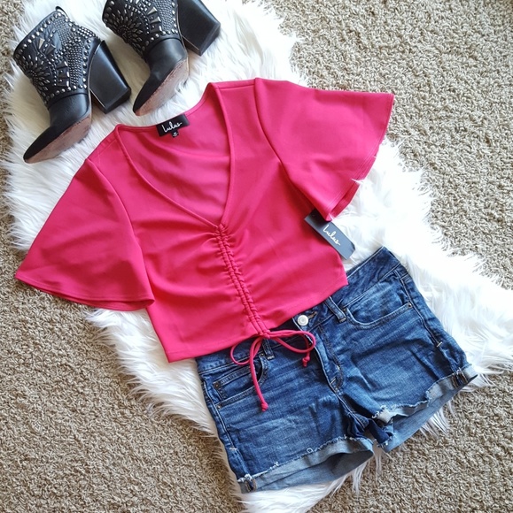 Lulus Tops - NWT Lulu's Pink Ruched Crop Top